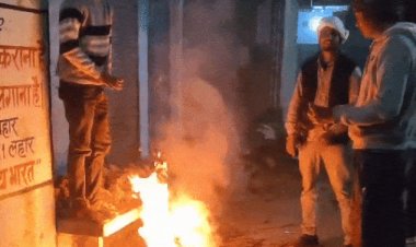 भिंड में 3 दिन बाद राहत, 11.30 बजे निकली धूप:छतों-पार्कों में लोग सेंक रहे शरीर; पारा 6 डिग्री, शाम होते ही गिर रही ओस