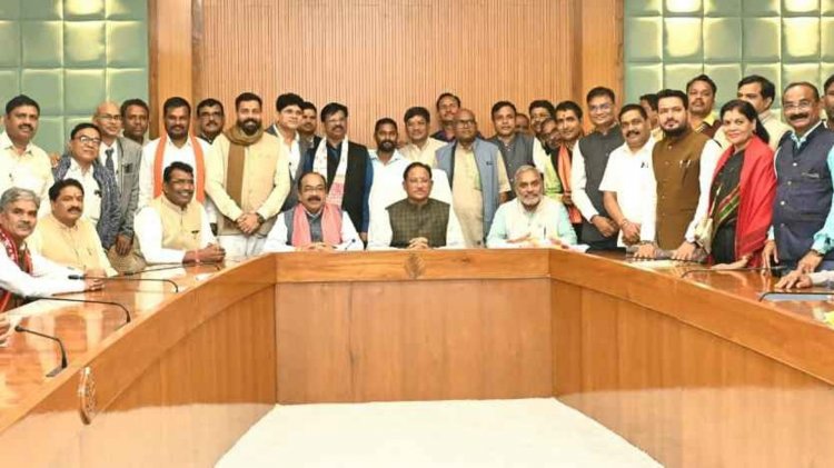 मुख्यमंत्री श्री साय से साहू समाज के प्रतिनिधिमंडल ने की सौजन्य मुलाकात.