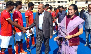 SER कोलकाता ने जीता स्वर्ण कप हॉकी टूर्नामेंट:फाइनल में बीएसएफ जालंधर को 4-1 से हराया