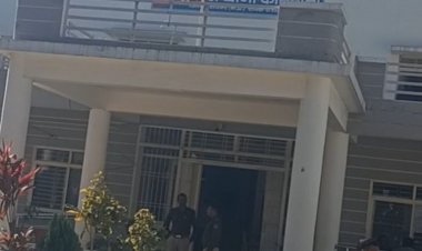 युवती से छेड़छाड़ विवाद में युवक की हत्या:सिवनी पुलिस ने दो आरोपियों को गिरफ्तार कर डंडे जब्त किए