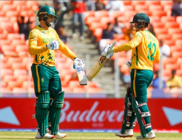 टी20 विश्व कप: डिकॉक और रिकल्टन का अर्धशतक, दक्षिण अफ्रीका ने अफगानिस्तान को दिया 188 रन का लक्ष्य