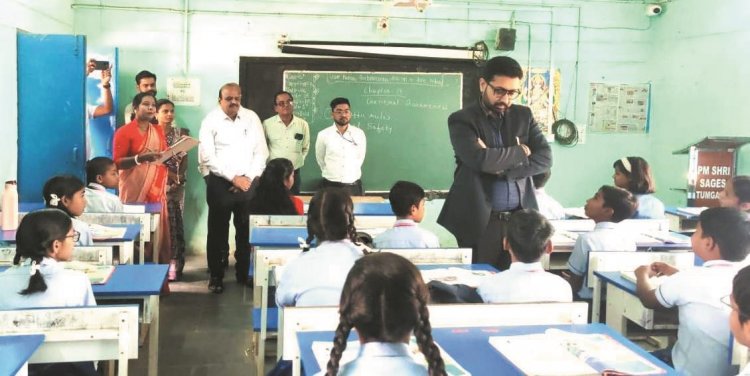 बच्चे पढ़ाई में समझ विकसित करें-कलेक्टर