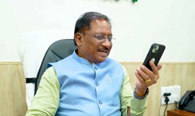 यूपीएससी सिविल सेवा परीक्षा में सफल प्रदेश के अभ्यर्थियों को मुख्यमंत्री ने वीडियो कॉल के जरिए दी बधाई.